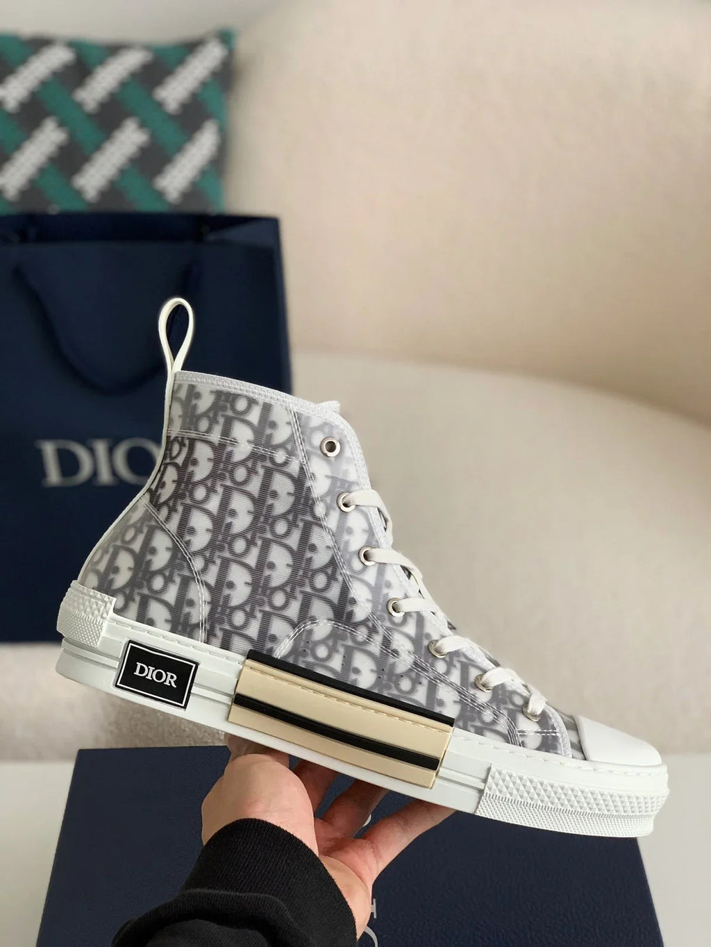 DIOR SNEAKER