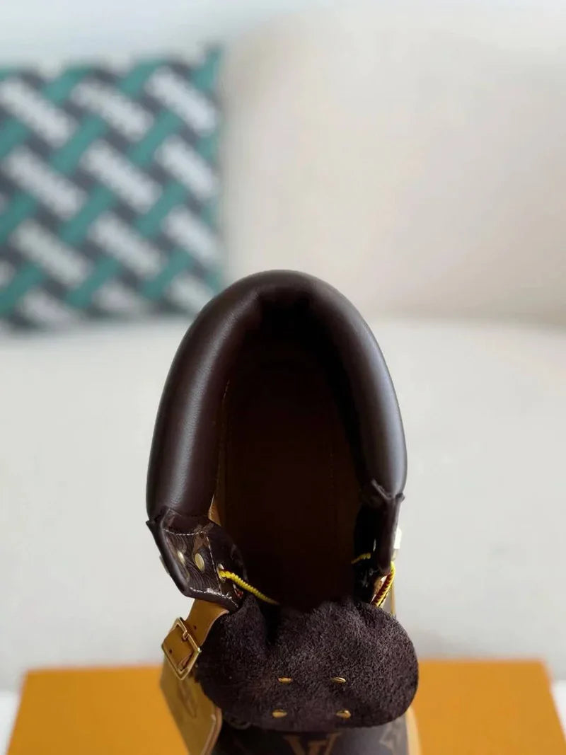 LOUIS VUITTON X TIMBERLAND