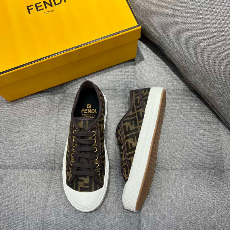 FENDI SNEAKER